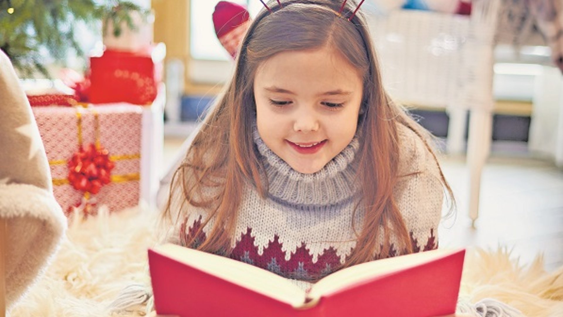 Leggere ai bambini: perché il libro cartaceo è meglio del tablet